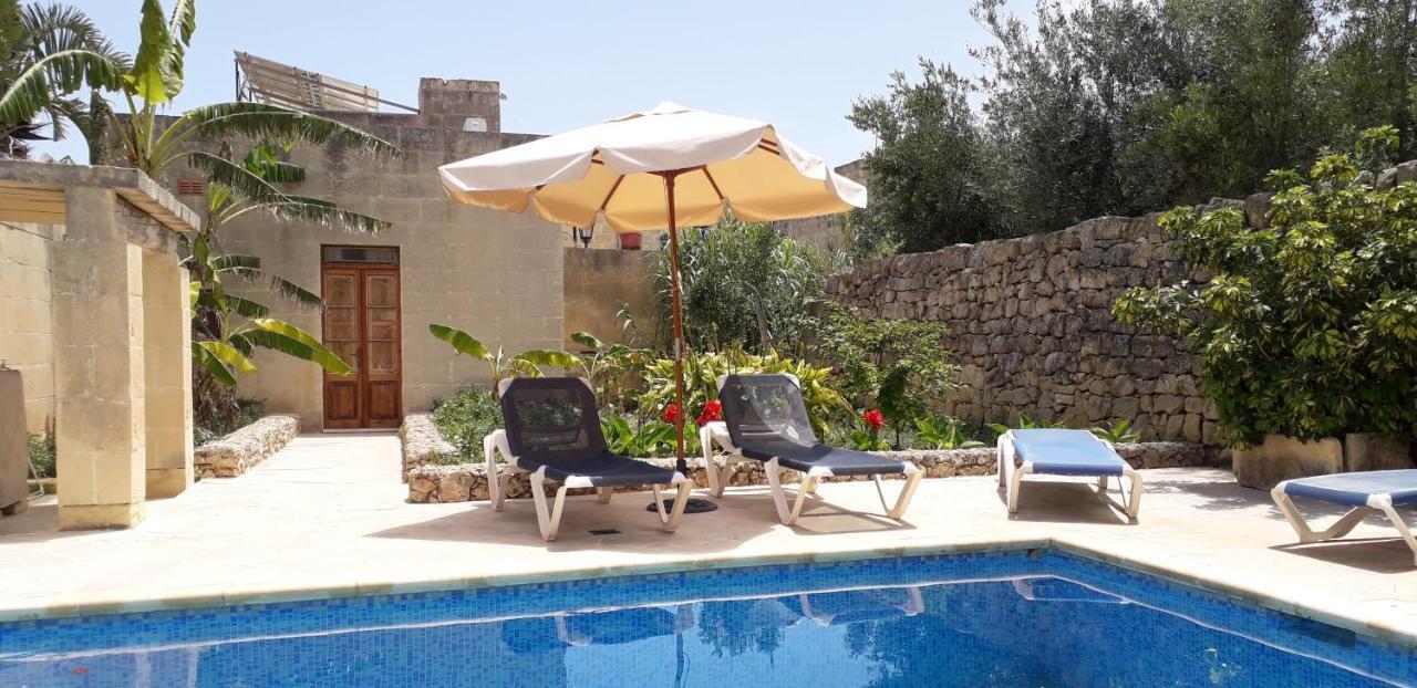 Tal-Masklu Farmhouse Għarb Esterno foto